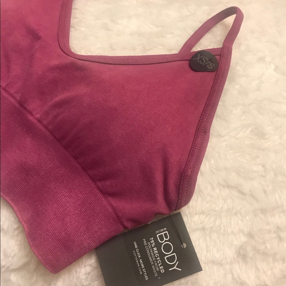 Cotton On - Body - V Neck Padded Sports Bra - Picture 5 of 10